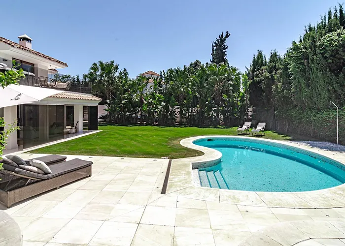 Nottingham: Stunning Private * ماربيا