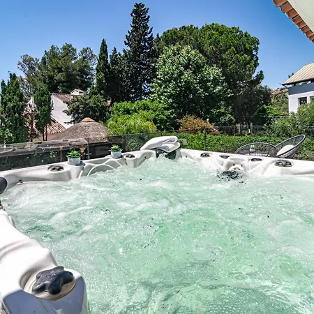 Nottingham: Stunning Private