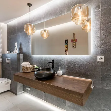 Nottingham: Stunning Private ماربيا