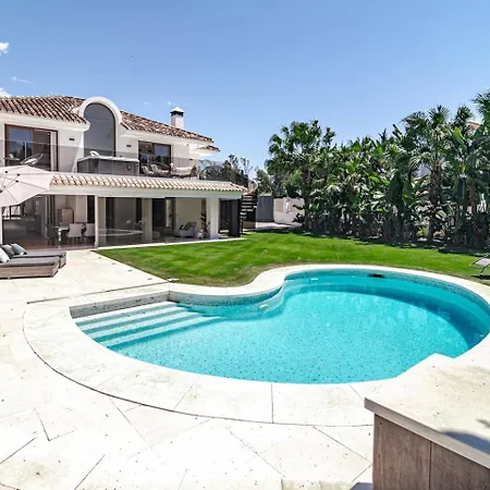 Nottingham: Stunning Private *
