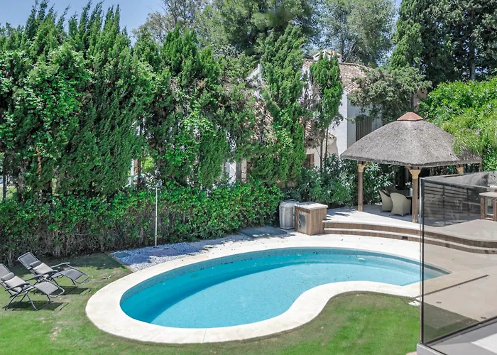 Nottingham: Stunning Private Μαρμπέλλα