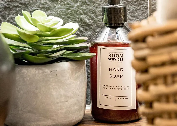 Nottingham: Stunning Private