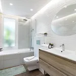 Nottingham: Stunning Private