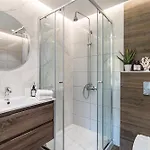 Nottingham: Stunning Private * マルベーリャ
